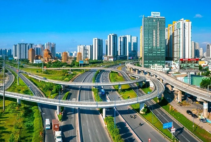 Gửi Hàng Từ TP. Thủ Đức Đi Đà Lạt Ở Đâu Nhanh Nhất? "Đường Băng" Cao Tốc Ngay Trước Cửa Nhà Bạn