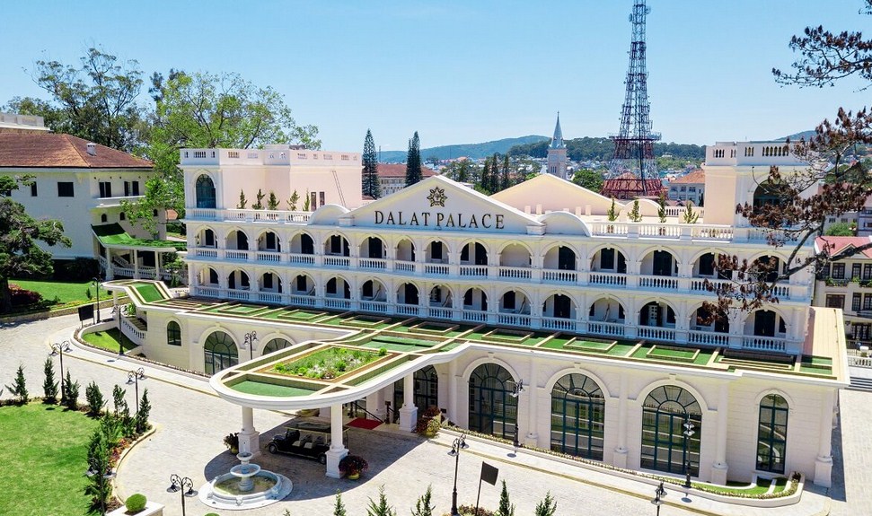 Khách Sạn Dalat Palace: Biểu Tượng Xa Hoa