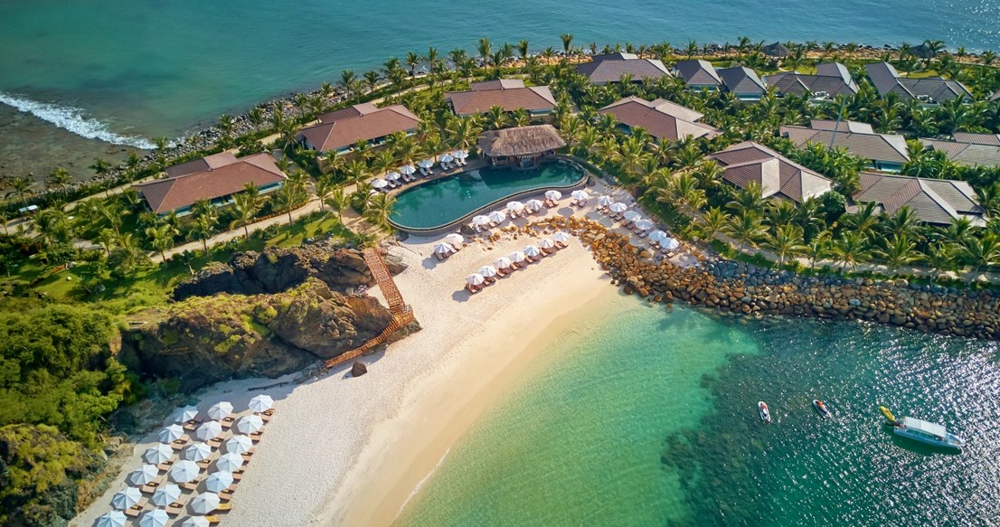 Review Amiana Resort Nha Trang: Thiên Đường Yên Bình Của Biển & Núi – Bí Quyết Tận Hưởng Kỳ Nghỉ Lãng Mạn Tuyệt Đối