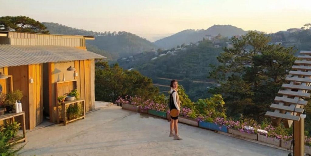Review Dalat Memories Homestay - Phố Sương Mờ: "Căn Nhà Gỗ" Giá Mềm Ngay Gần Trung Tâm & Bí Kíp Di Chuyển Xịn Xò
