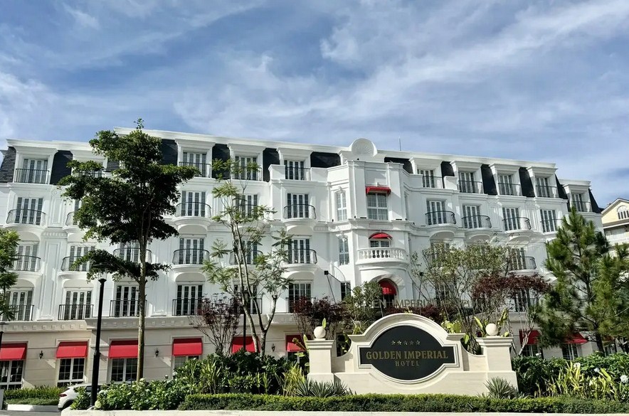 Review Golden Imperial Hotel: "Tòa Lâu Đài" 5 Sao Ngay Quảng Trường Đà Lạt & Bí Quyết Di Chuyển Đẳng Cấp