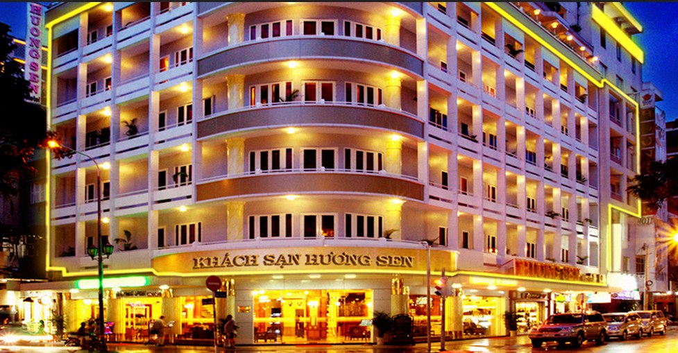 Review Huong Sen Hotel: "Đóa Sen" Truyền Thống Giữa Phố Đồng Khởi & Trải Nghiệm Di Chuyển Thượng Lưu