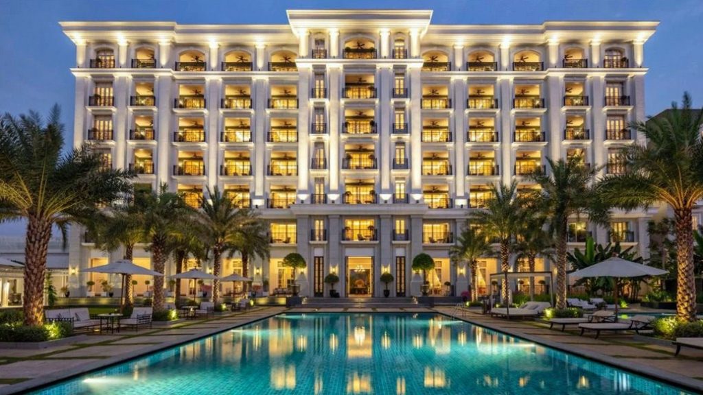 Top Khách Sạn Quận 1 TP.HCM Được Đánh Giá Cao Nhất 2026: Review Chi Tiết Từ Sang Trọng Đến Bình Dân