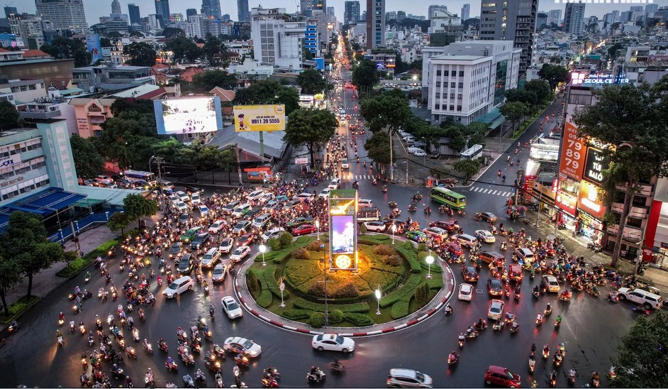 Chành Xe Đường Công Trường Dân Chủ Đi Nha Trang: Giải Pháp Vận Chuyển Toàn Diện Từ Trung Tâm TP.HCM