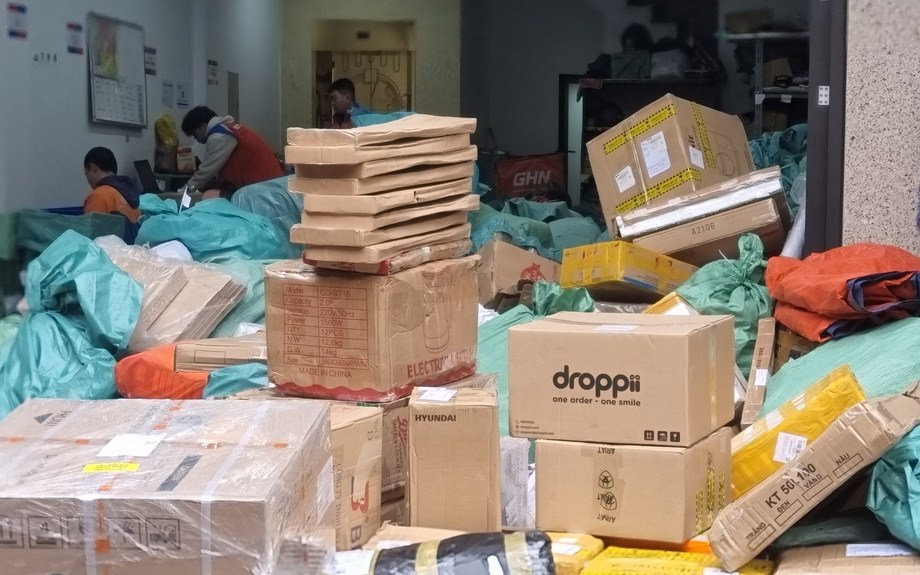 Ký Hợp Đồng Vận Chuyển Hàng Tháng Cho Shop Online Đi Tỉnh: "Nước Đi" Chiến Lược Để Tối Ưu Lợi Nhuận Cùng Bình Minh Tải