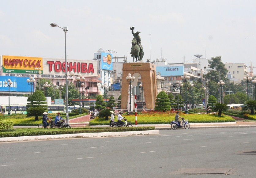Review Đặt Xe Limousine Công Trường Quách Thị Trang, Thành Phố Hồ Chí Minh Đi Nha Trang: Thoát Khỏi "Tâm Bão" - Tìm Về Biển Xanh