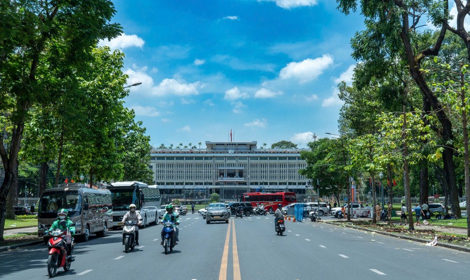 Review Đặt Xe Limousine Đường Lê Duẩn, Thành Phố Hồ Chí Minh Đi Nha Trang: Hành Trình "Hạng Thương Gia" Từ Trái Tim Quận 1
