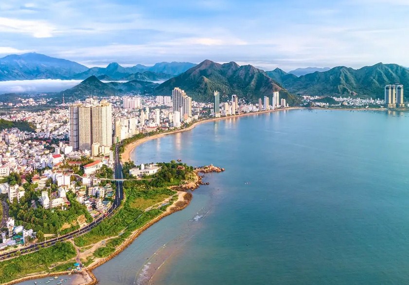 Xe Limousine Sài Gòn Nha Trang 9 Chỗ Cao Cấp: Tinh Hoa Di Chuyển Trên Mọi Cung Đường
