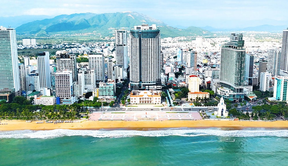 Xe limousine Sài Gòn Nha Trang bao ăn nhẹ – Chăm sóc hành khách từ những điều nhỏ nhất
