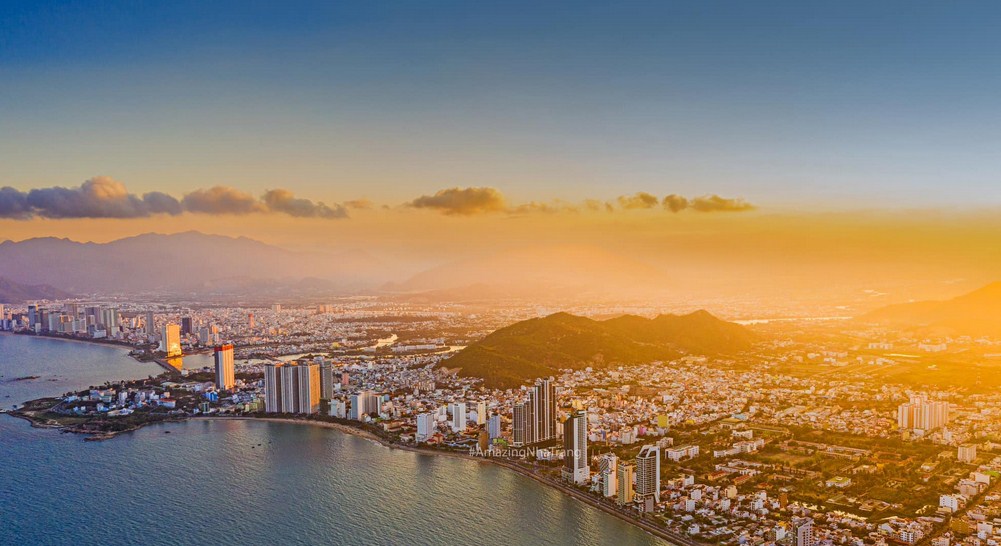 Xe limousine Sài Gòn Nha Trang phục vụ 24/7 – Chủ động hành trình mọi thời điểm