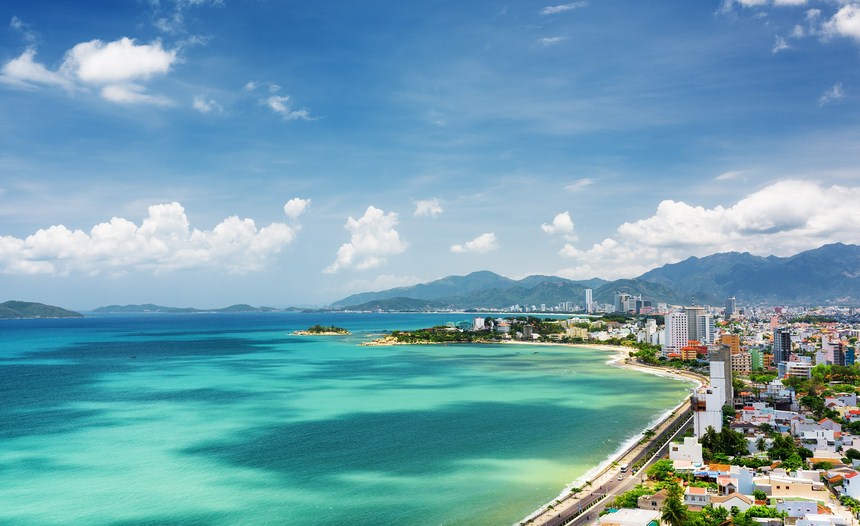 Xe Limousine Sài Gòn Nha Trang Không Tăng Giá Cuối Tuần: Cam Kết Giá Trị Ổn Định Cho Mọi Hành Trình