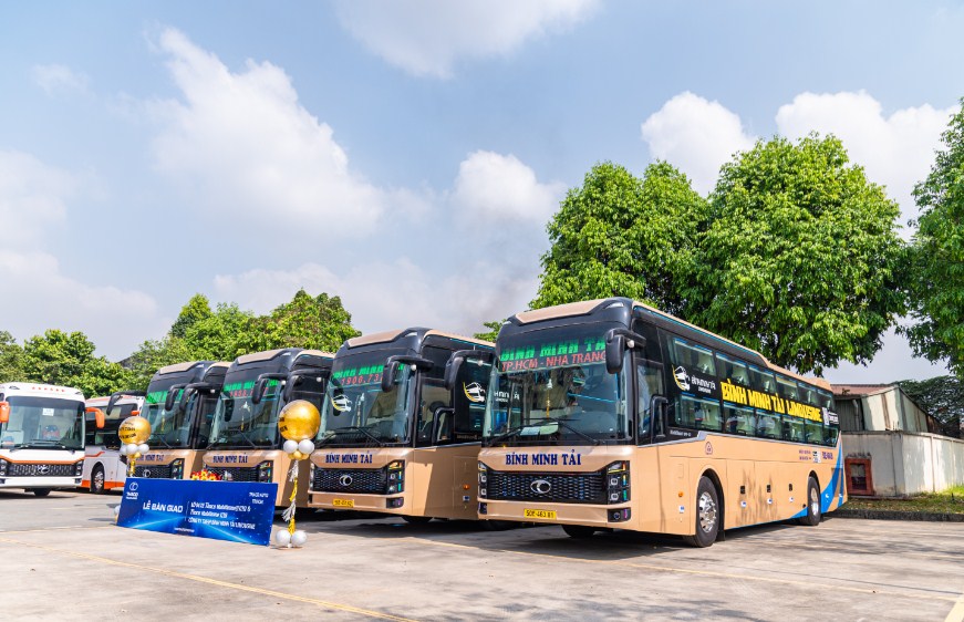 Xe Limousine Cao Cấp Sài Gòn Đà Lạt Dành Cho Người Lớn Tuổi: Hành Trình An Lành, Thư Thái Trên Mọi Nẻo Đường Cao Nguyên